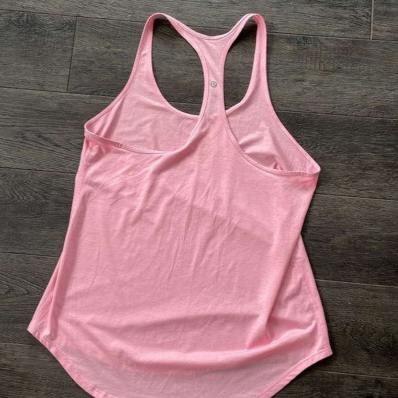 #16 Lululemon tank🍋 - Picture 2 of 4